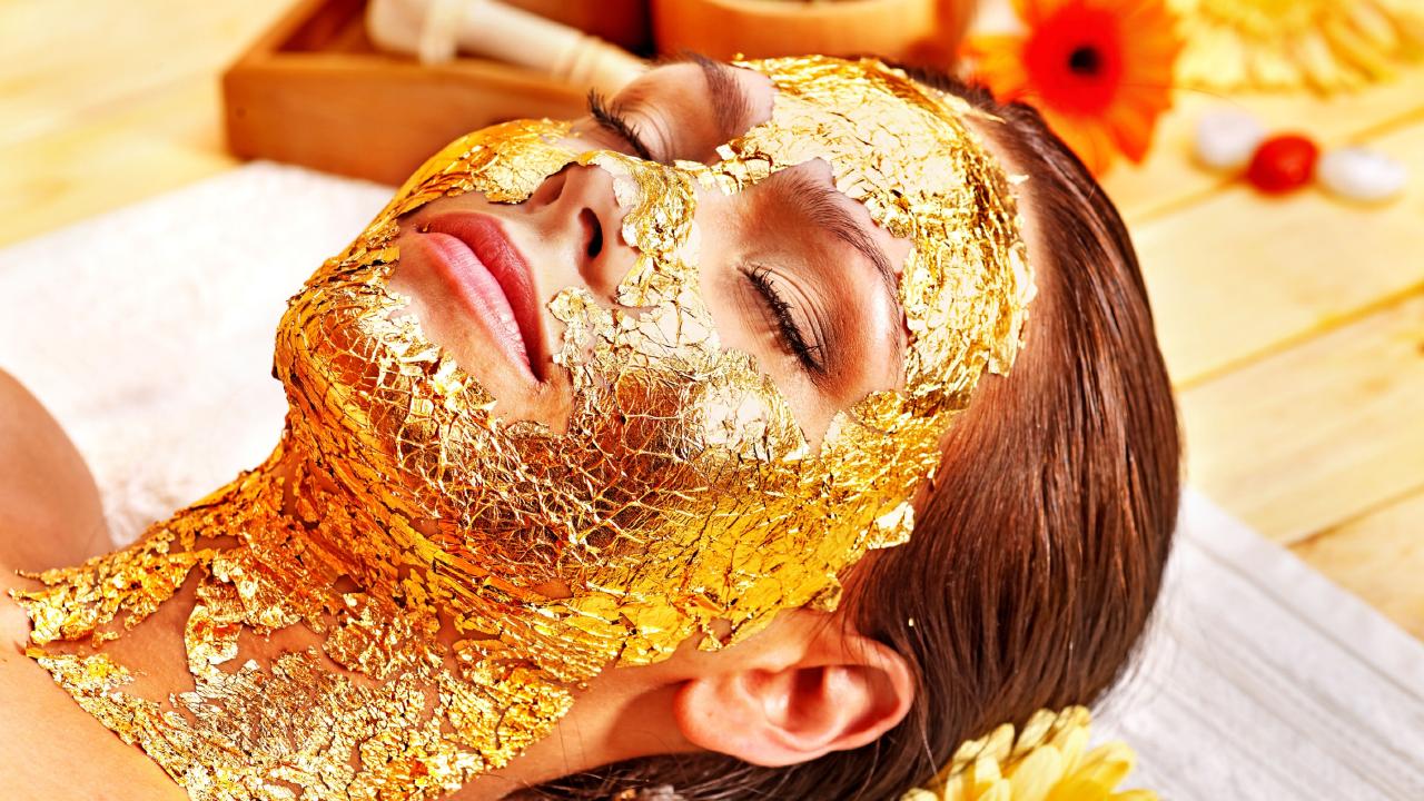 You are currently viewing 24K Gold Facial Treatment